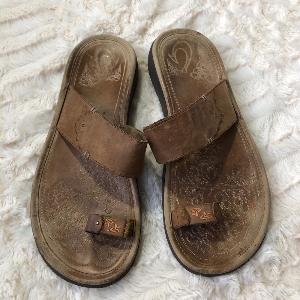 Olukai Hauhoa Women’s Tan Sandals
